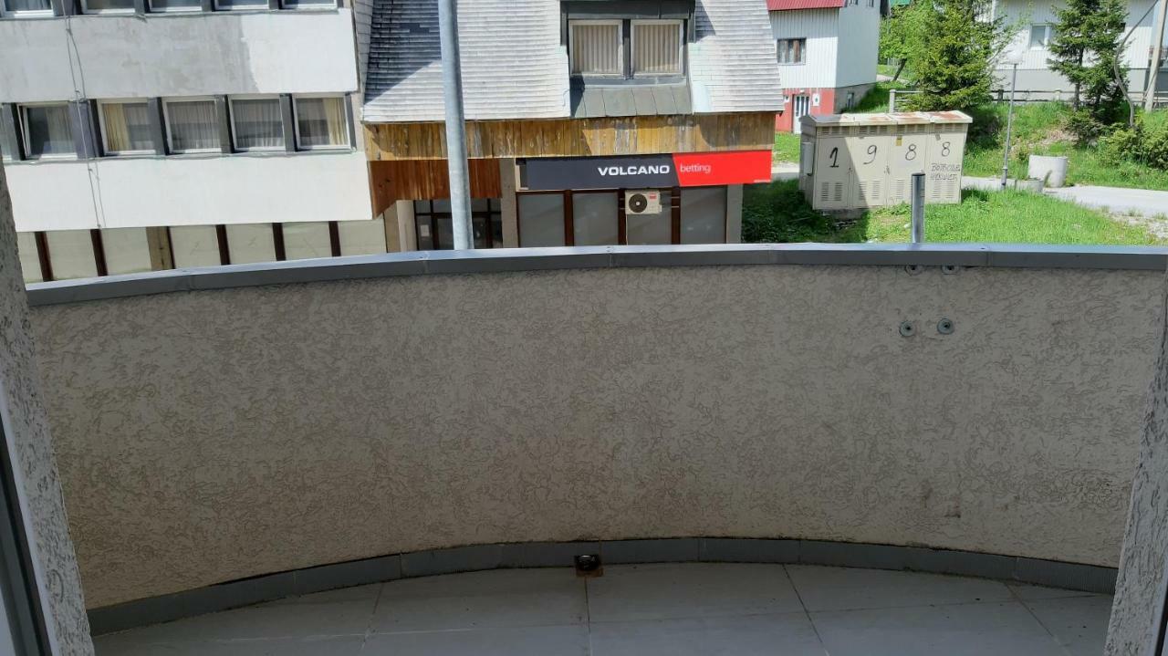 Apartments Jovana Zabljak  Ngoại thất bức ảnh