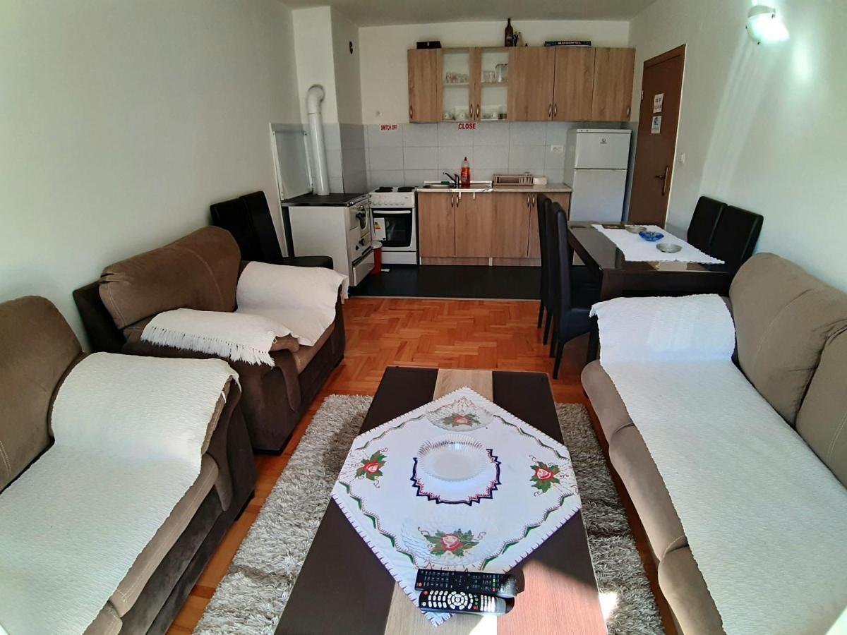 Apartments Jovana Zabljak  Ngoại thất bức ảnh